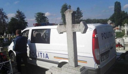 Mormânt din Botoşani vandalizat de un bărbat trădat în dragoste