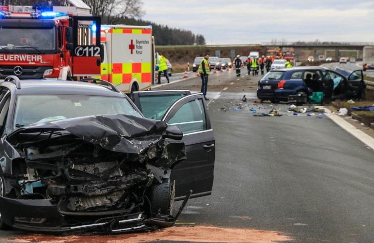 În momentul accidentului, tânărul şi iubita lui se întorceau în România, de Sărbători