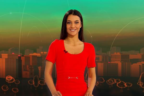 Prezentatoarea Horoscopului, Rosse, în platoul Observator