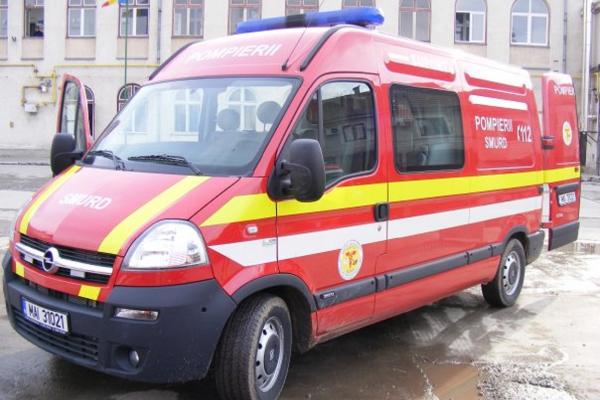 Muncitorul a căzut în gol de la o înălţime considerabilă