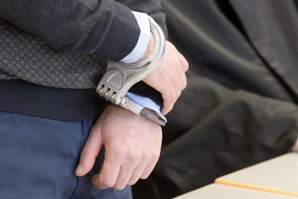 Italianul a vrut să-i bată şi pe carabinieri