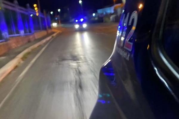 Românii care au jefuit un alt român, plasaţi în arest la domiciliu