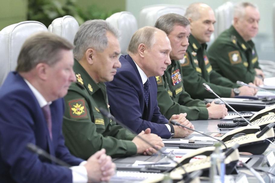 Putin laudă primul grup de rachete hipersonice: Suntem cu o clasă peste toţi ceilalţi Rachetele hipersonice ar atinge o viteză de 20 de ori mai mare decât viteza sunetului