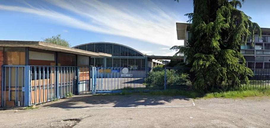 Româncă din Italia înjunghiată de o rudă într-o hală dezafectată din apropiere de Milano Românca refuză să-l dea în vileag pe atacator