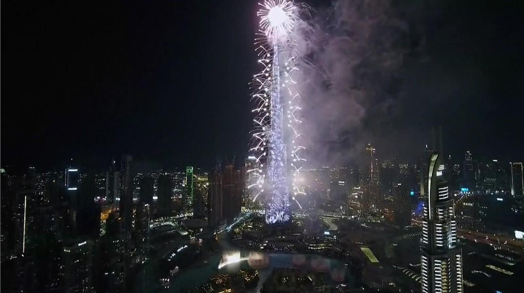 Artificii la Burj Khalifa de Revelion 2020