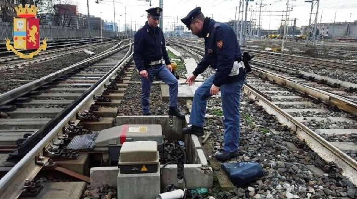 Român arestat după ce a furat cablurile de la o cale ferată