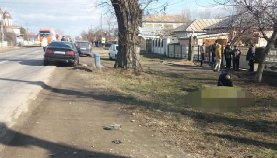 Accident în Cazasu, judeţul Brăila Femeie spulberată de un BMW la Cazasu, judeţul Brăila.