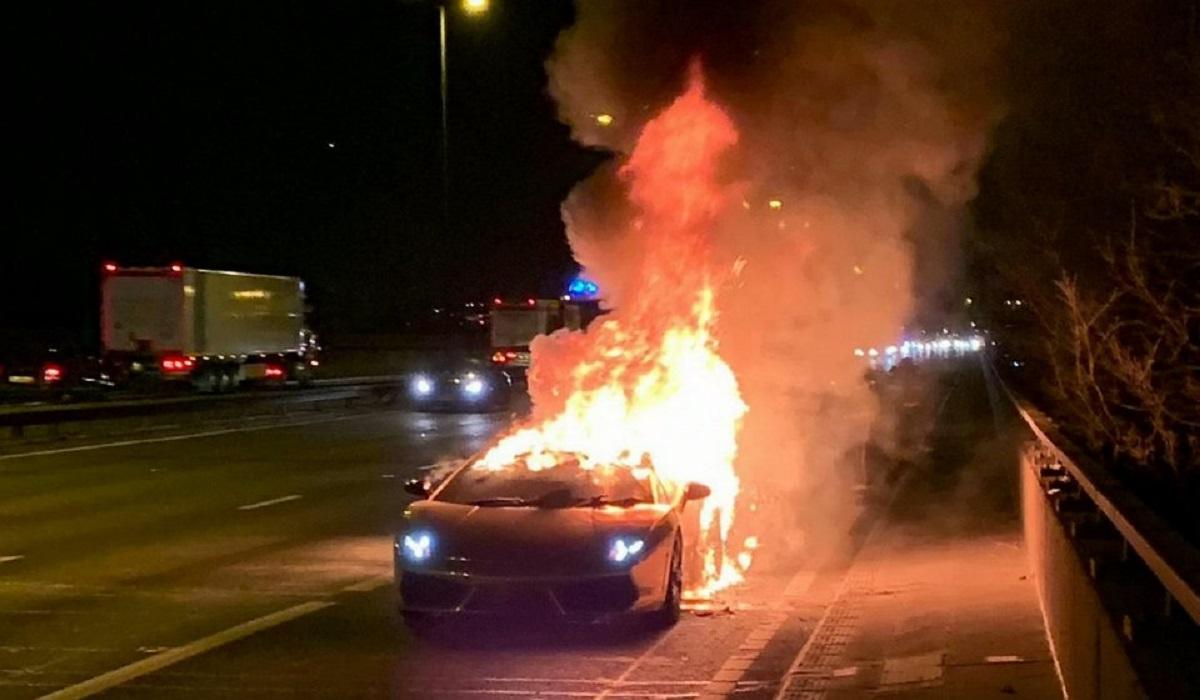 Maşina abia fusese scoasă din service Proprietarul are 22 de ani