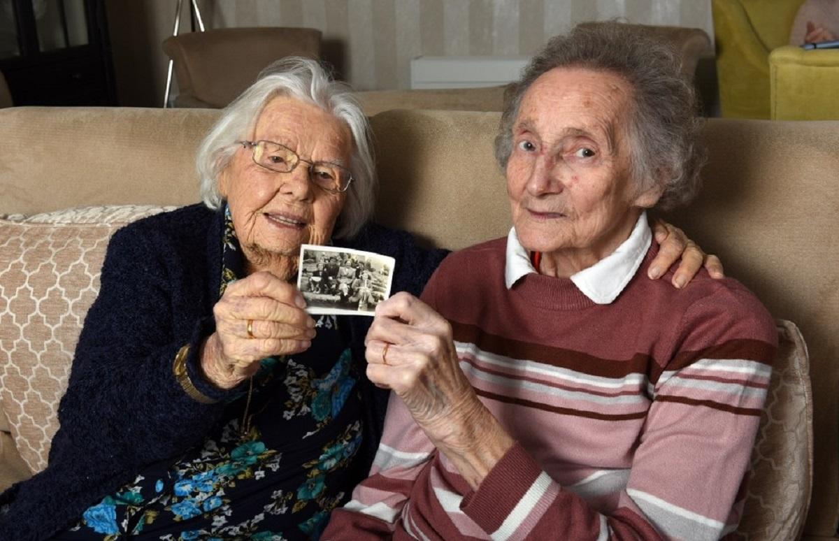 Nora şi Eileen s-au revăzut după şapte decenii la azil