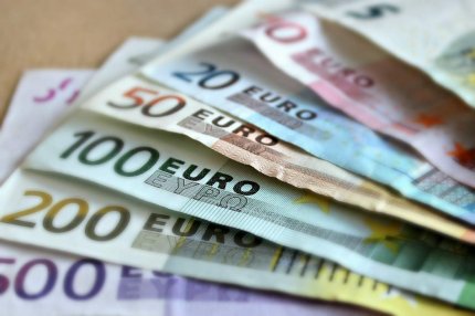 Curs euro-dolar