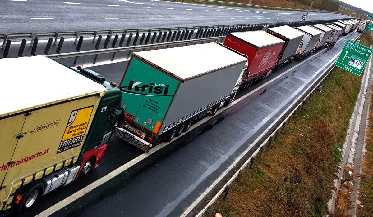 restrictii soferi tir ungaria Restricţii pentru şoferii de TIR la graniţa dintre România şi Ungaria