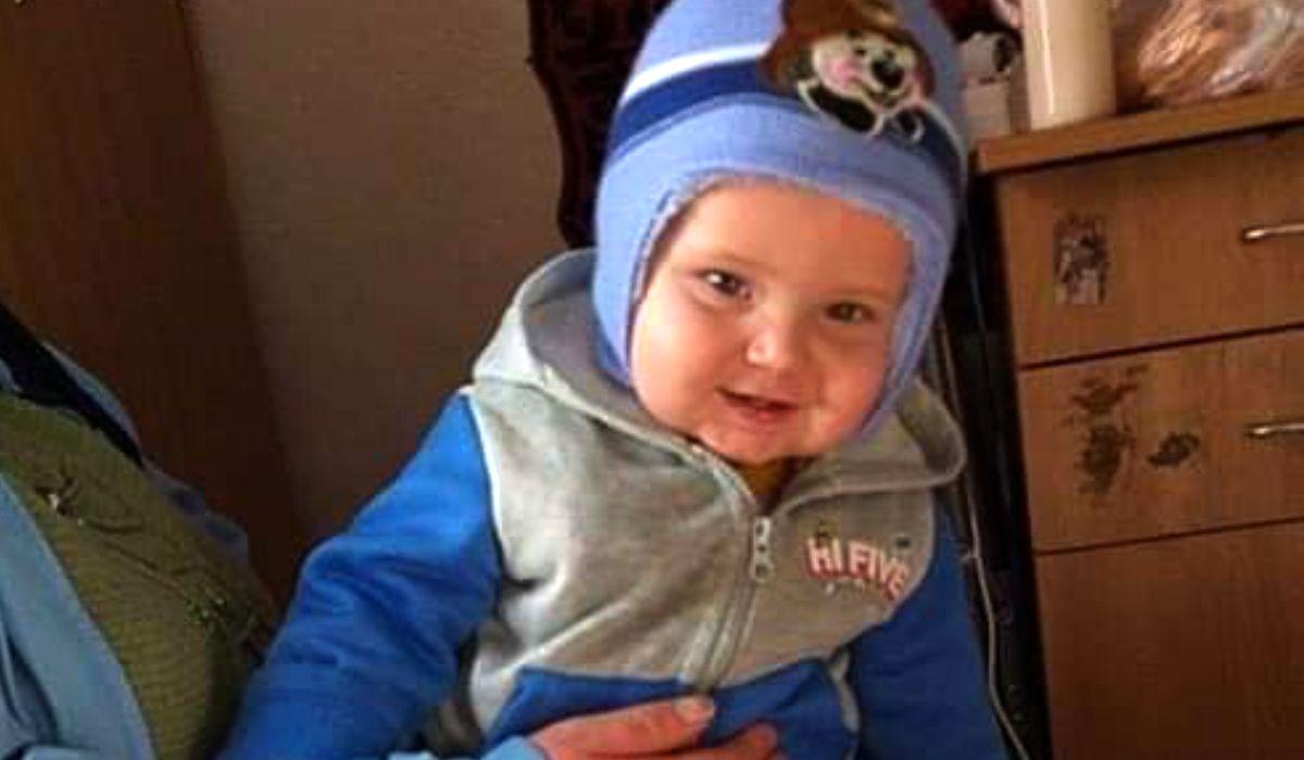 Un bebeluş din Ialomiţa a fost abandonat de mamă, însă femeia îi ia alocaţia lună de lună