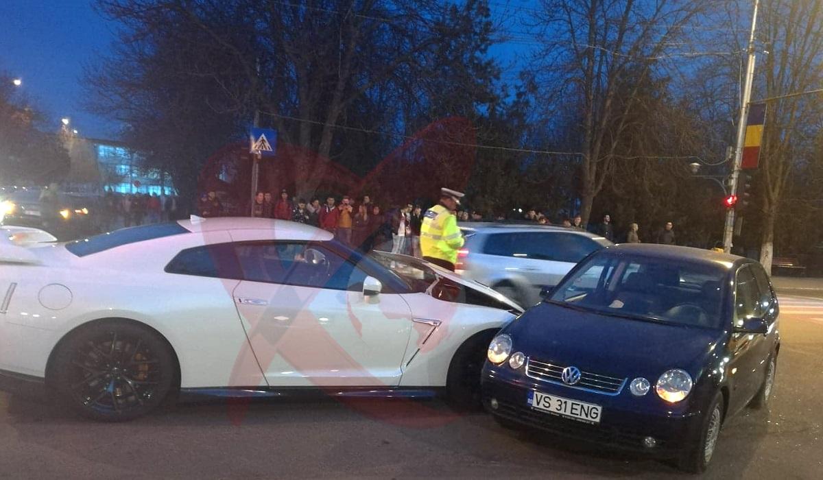 Accident la Bârlad Bolid de lux avariat la Bârlad