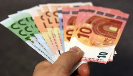 Curs euro-dolar