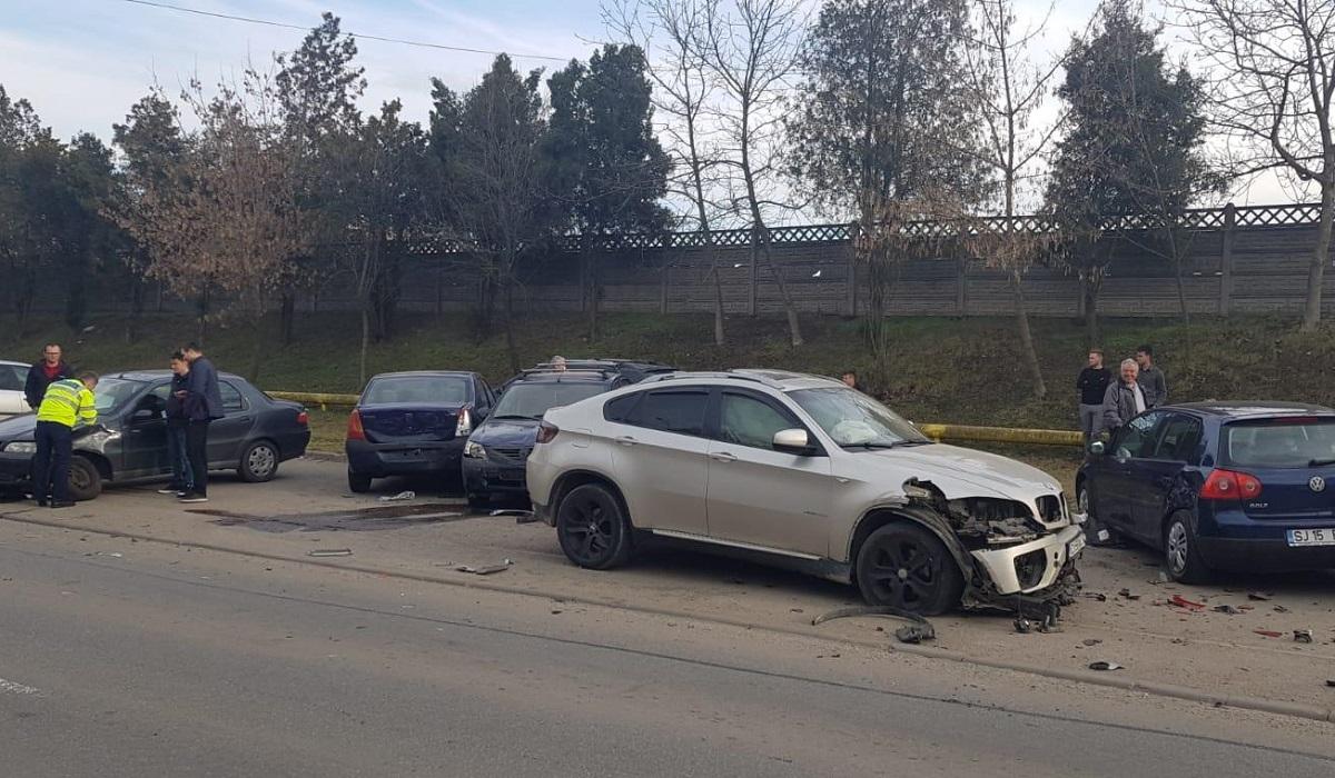 BMW de lux, accident cu 8 maşini în Cluj