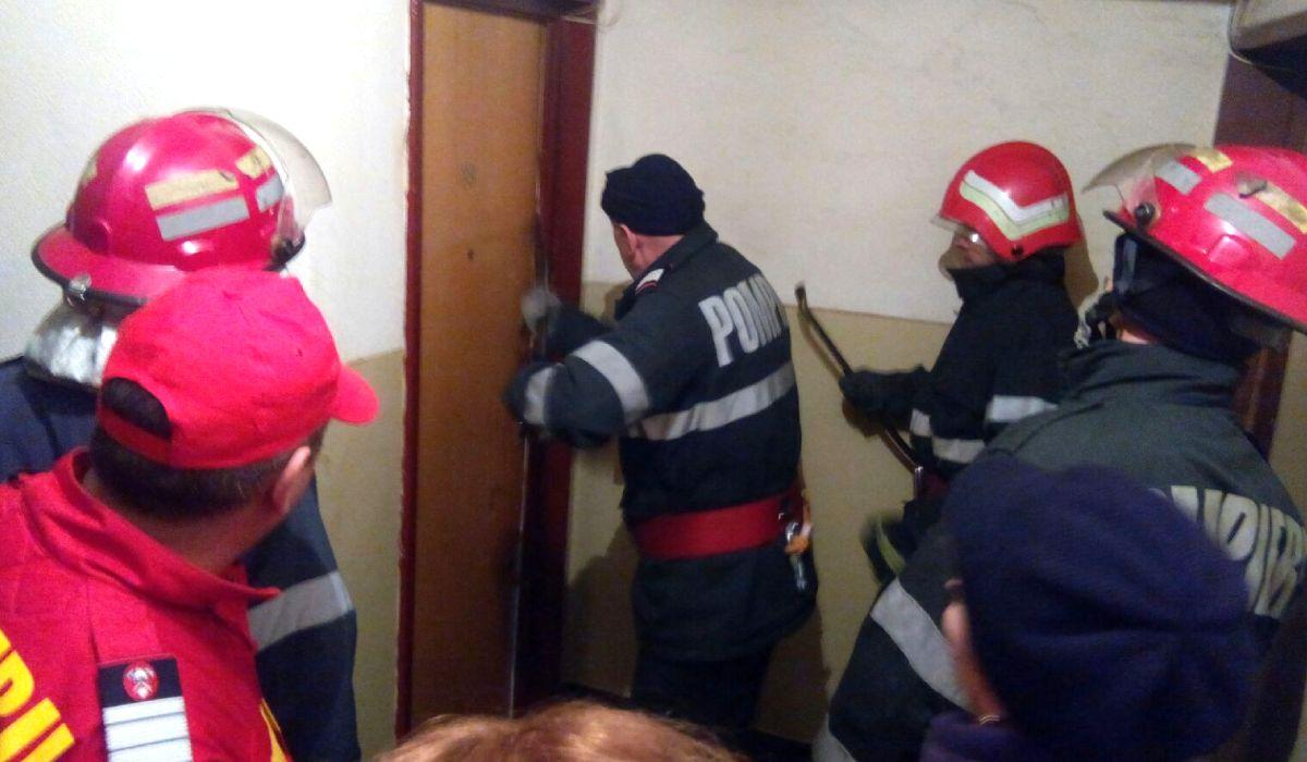 fata barlad baie O fată de 16 ani, din Bârlad, s-a închis în baie după o ceartă cu părinții și a ajuns în stare gravă la spital