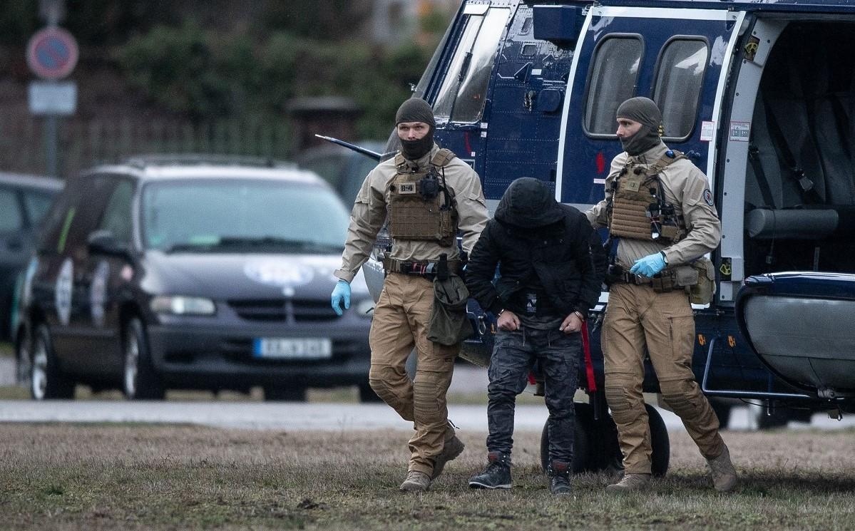 Poliţie germană Poliţişti germani arestează un suspect de terorism