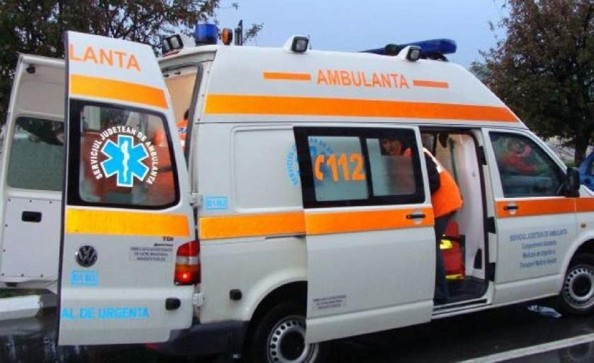 Medicii au resuscitat-o pe copilă, care acum este în comă profundă Fetița din Marginea lovită de mașină