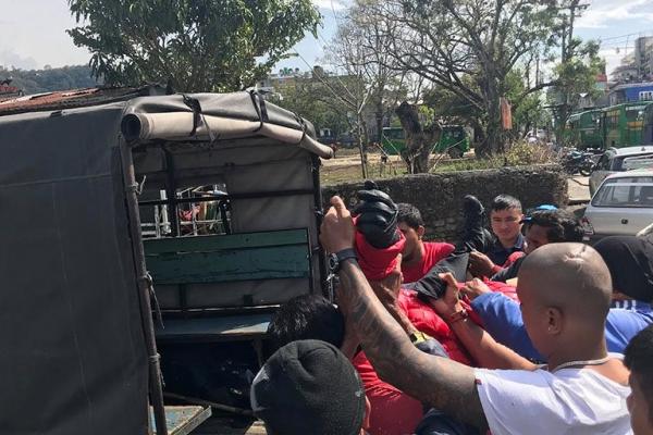 Românul urcat după accident într-un camion, în Nepal