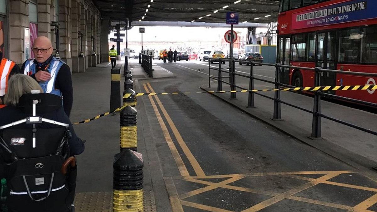 Trei bombe la Londra Alertă cu bombă la Londra