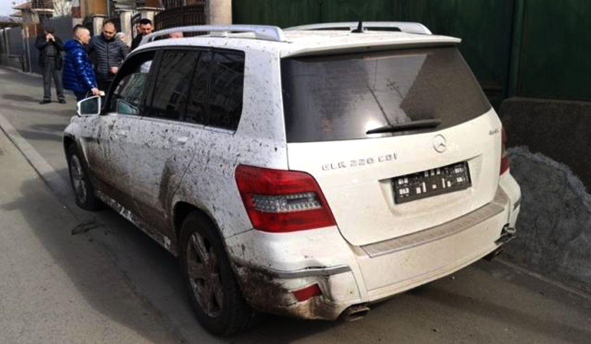Cei patru tineri au furat trei maşini de lux din Cluj, după ce le-au găsit cu cheile în contact