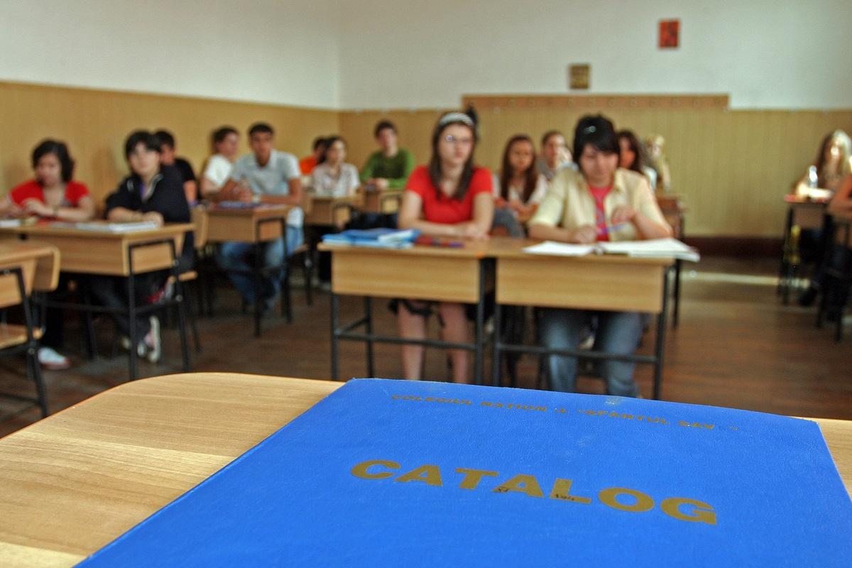 Elevi Elevi într-o clasă de liceu