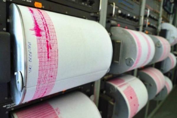 Ambele seisme au avut loc la ra 1.14