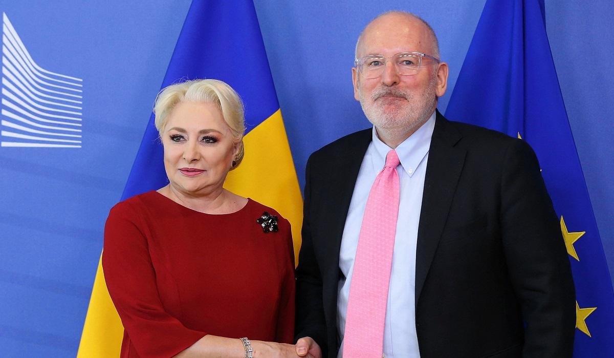 Timmermans şi Dăncilă Frans Timmermans la o întâlnire cu Viorica Dăncilă