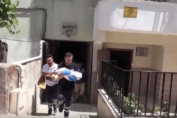Familia blestemată a pierdut şase bebeluşi în ultimii patru ani