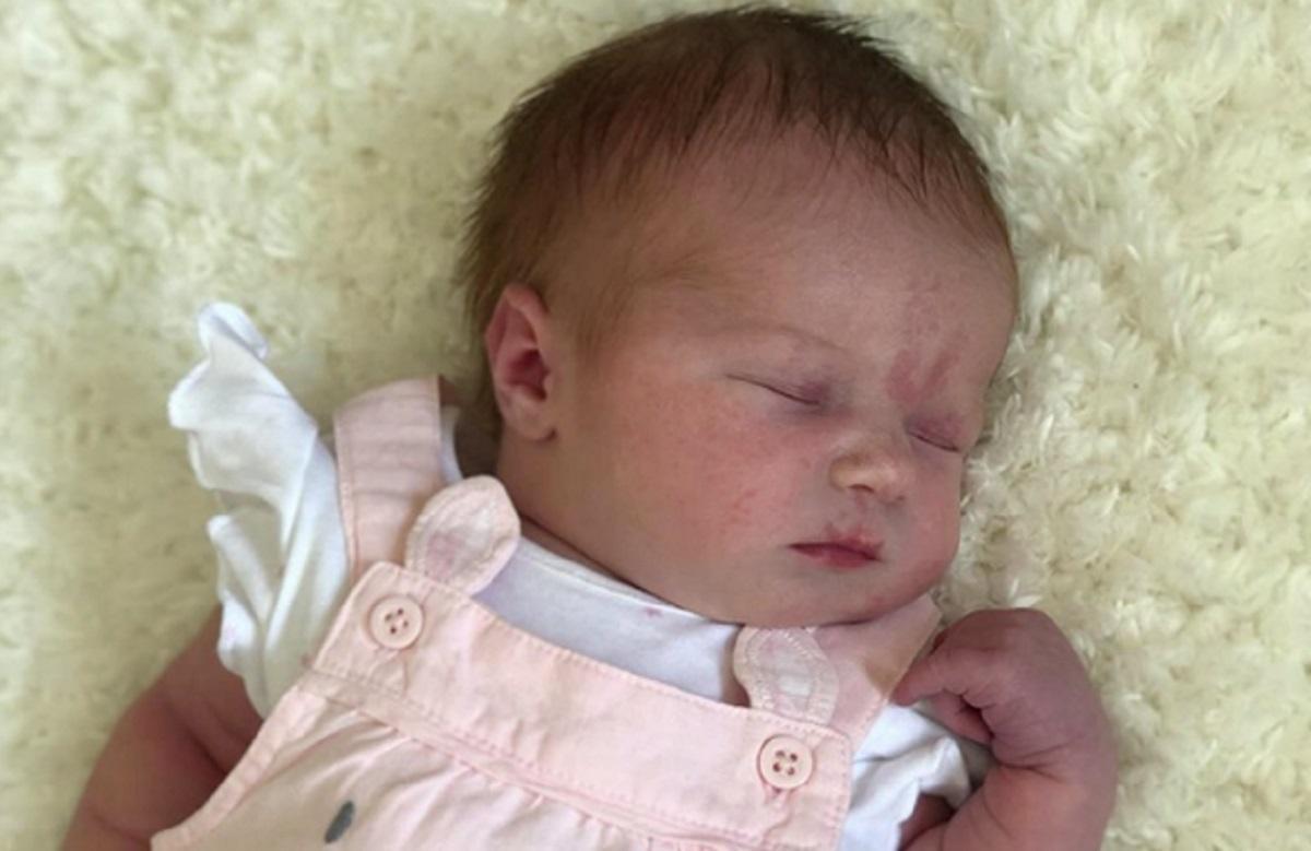 Fetița s-a născut fără ca mama ei să știe că este însărcinată