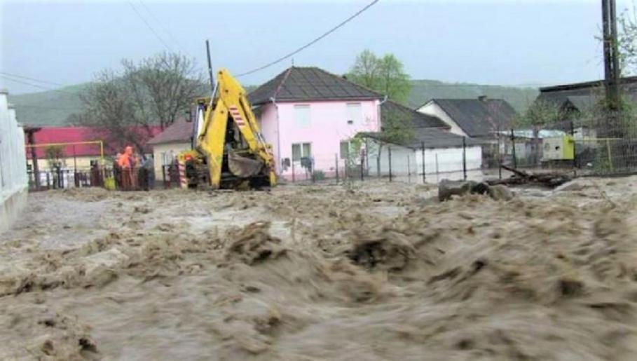 cod rosu inundatii romania Avertizare Cod roşu de inundaţii în judeţul Bistriţa-Năsăud, pe râurile din bazinul hidrografic Şieu