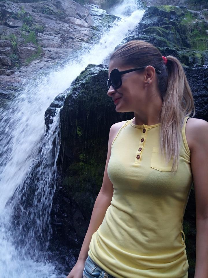 Geanina Sabrina este fata care şi-a pierdut viaţa după accidentul din Bujoreni