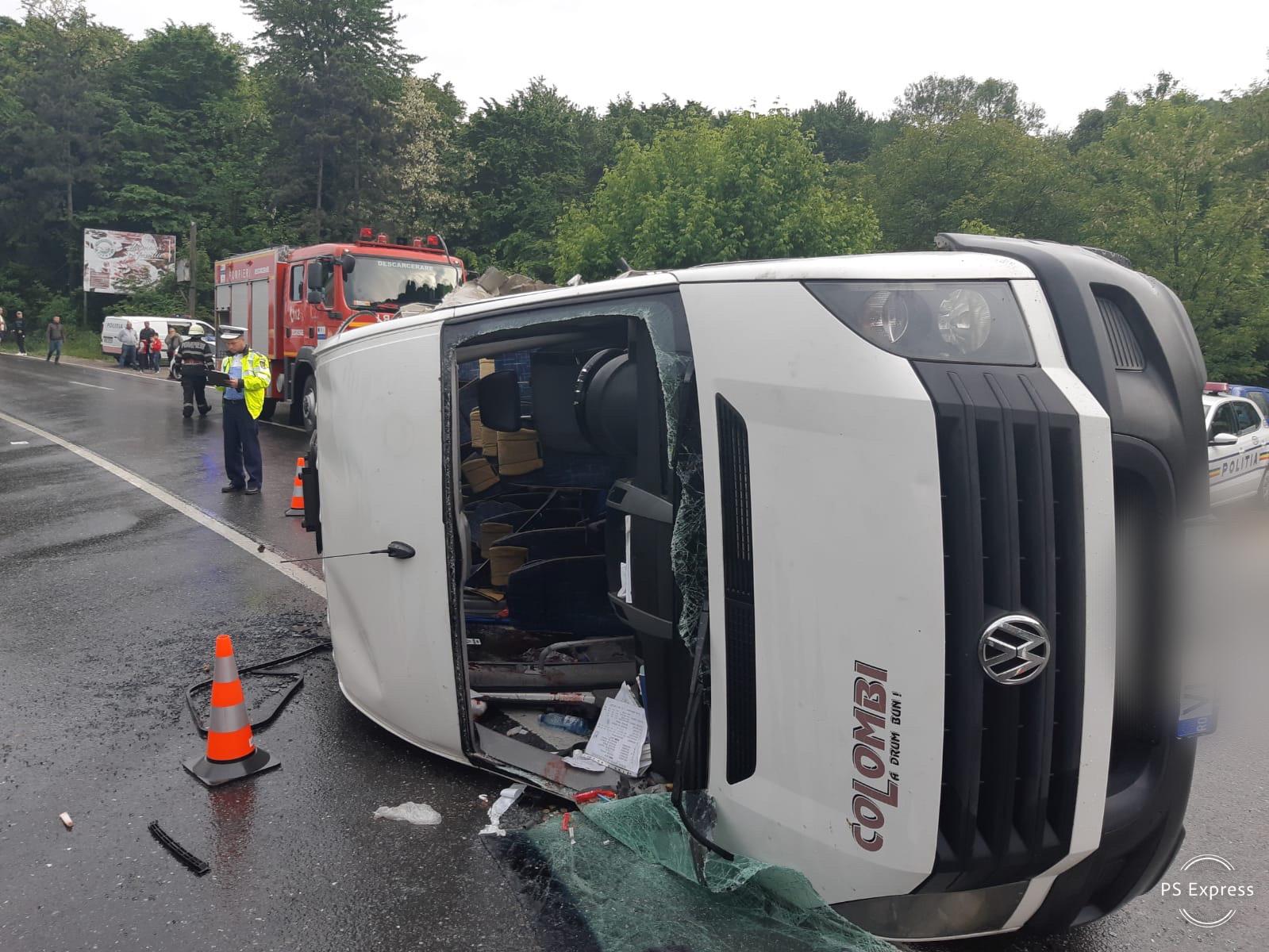 Microbuz implicat într-un grav accident la Bujoreni, Vâlcea