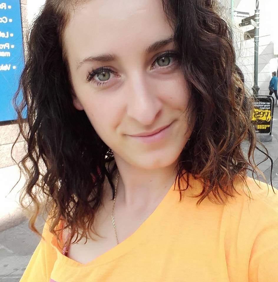 Mădălina Neculai a suferit arsuri cumplite într-un incendiu în Sfântu Gheorghe