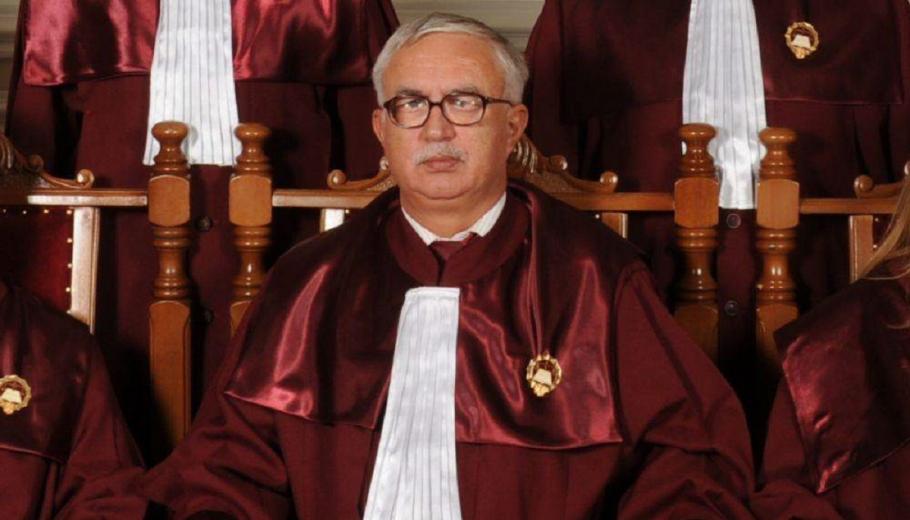 Augustin Zegrean Augustin Zegrean, fostul președinte al CCR