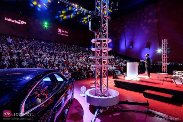 Google si Facebook vin la Bucuresti la evenimentul iCEE.fest: UPGRADE 100