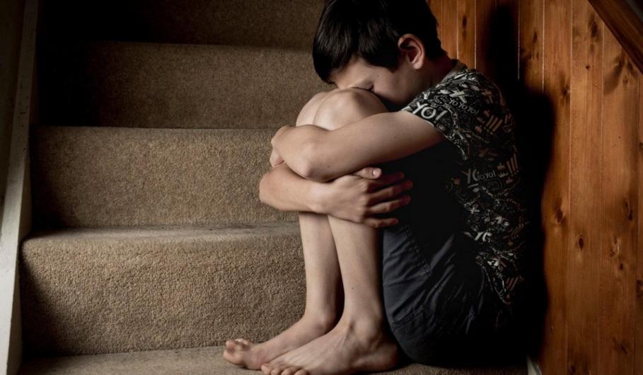 Asitentă maternală Timiş Asistentă maternală a abuzat un băieţel