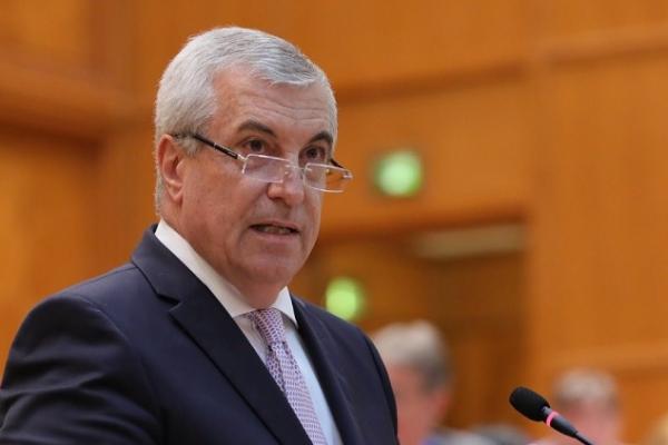 Cei doi inculpaţi sunt acuzaţi de complicitate la luare de mită