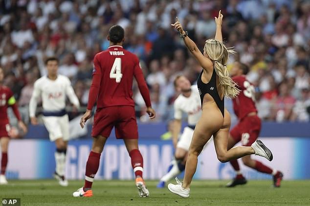 Blonda a întrerupt finala Champions League de la Madrid în minutul 20 al meciului