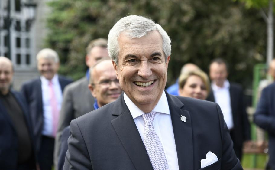 Călin Popescu Tăriceanu Călin Popescu Tăriceanu la un eveniment public