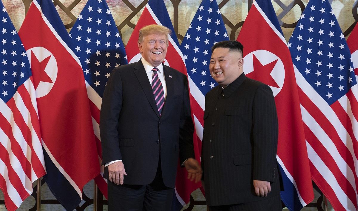 Donald Trump și Kim Jong Un la primul summit