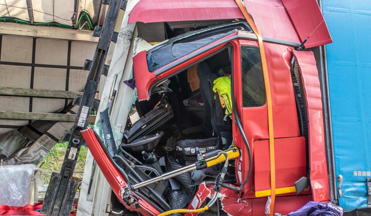 Şofer român implicat într-un cumplit accident pe autostradă, în Germania