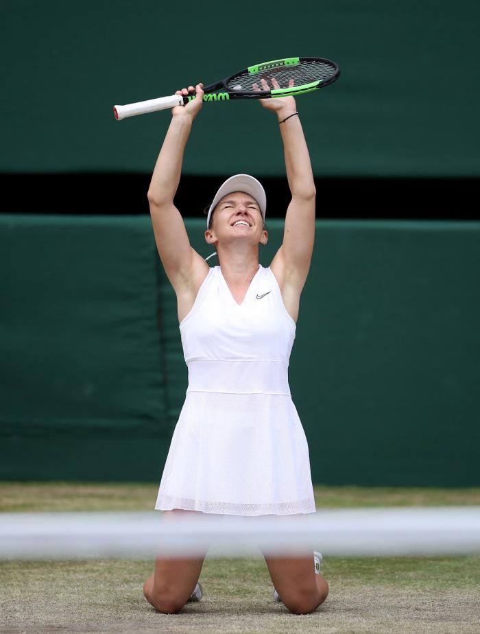 Reacția Simonei Halep când a câștigat finala de la Wimbledon, în fața Serenei Williams