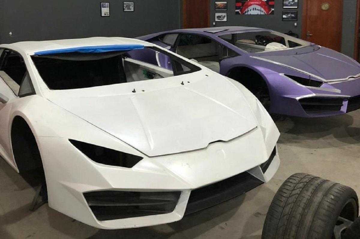 Mașini fake Ferrari și Lamborghini