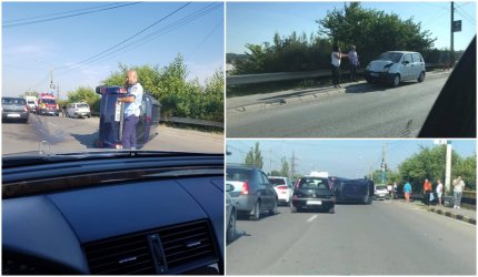 Matiz răstoarnă un Logan, la Craiova