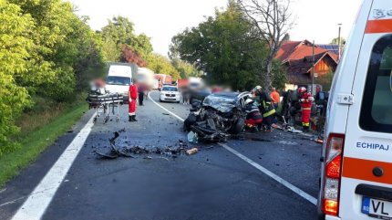 Accident cu doi morţi la Călimăneşti