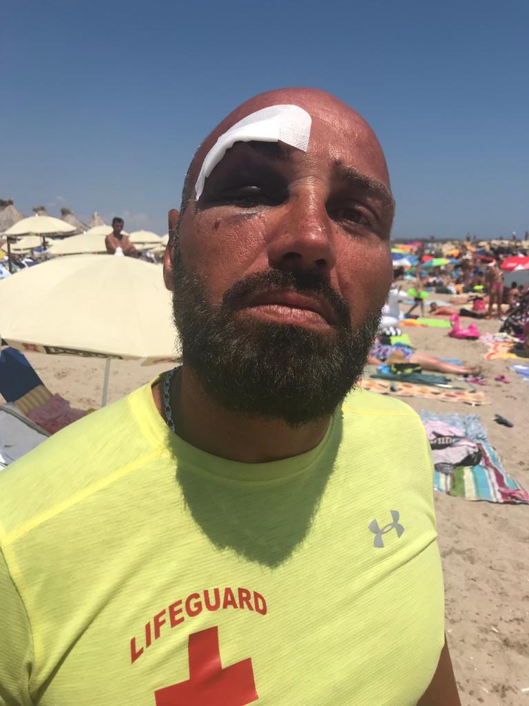 Salvamar bătut de un turist arab pe plaja din Costineşti