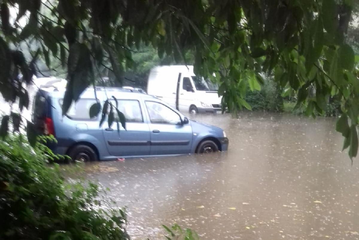 Inundații în București