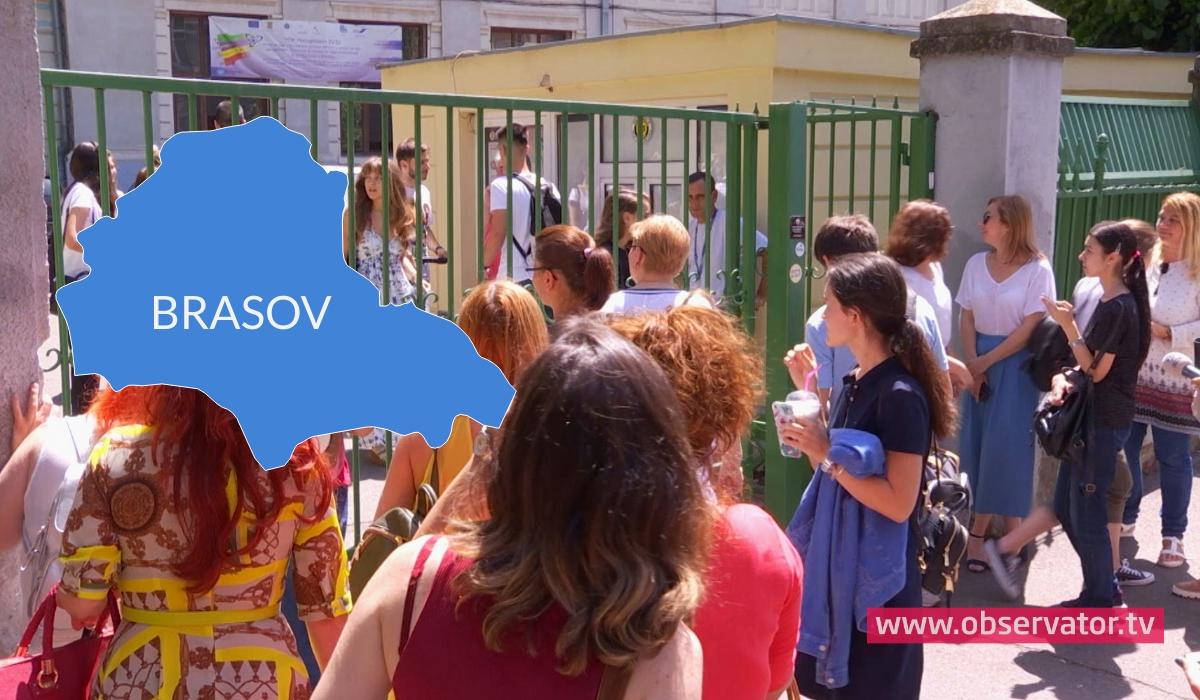 Candidaţi la Bac Candidaţi la Bacalaureat primesc lista cu rezultate