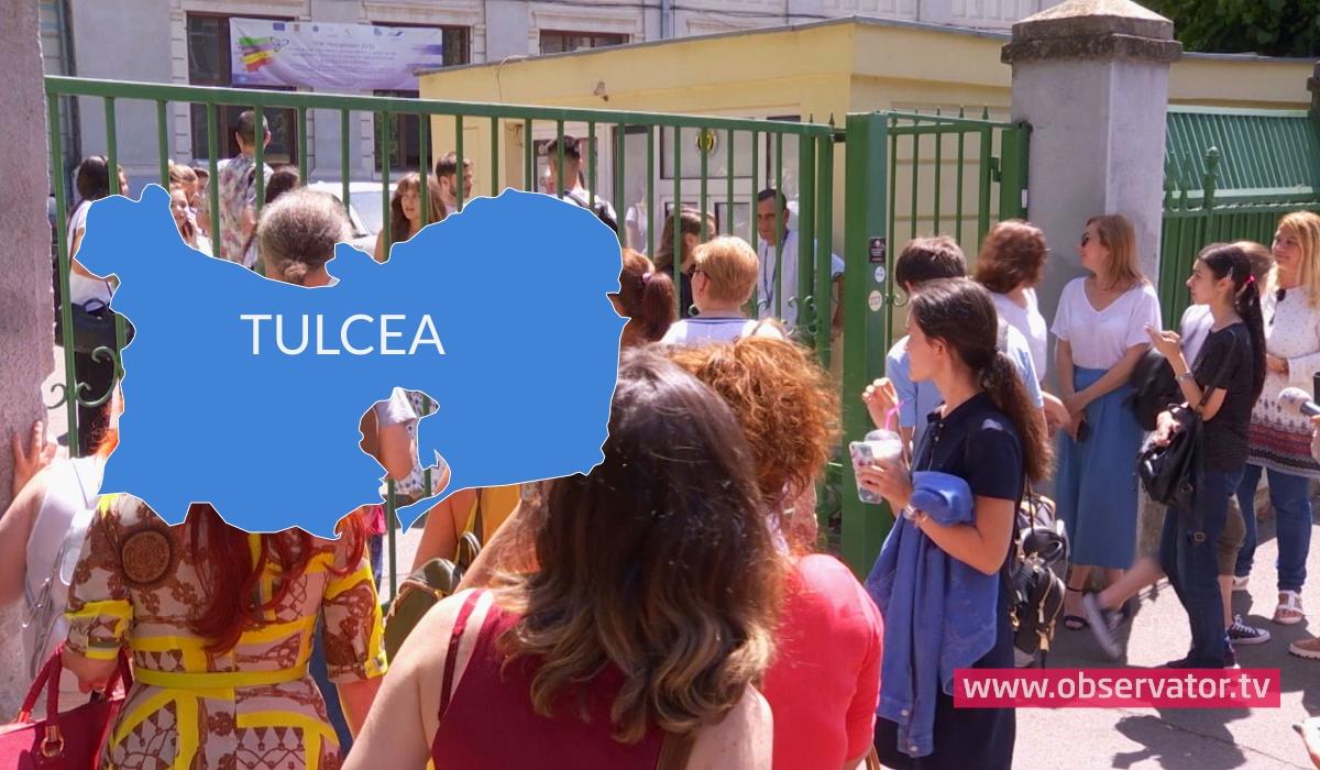 Candidaţi la Bac Candidaţi la Bacalaureat primesc lista cu rezultate